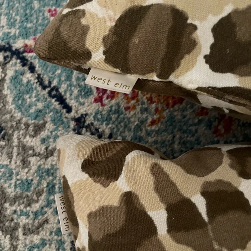 EUC West Elm throw pillows 16x16